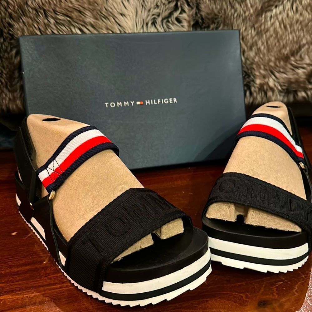 Tommy Hilfigre Sandles